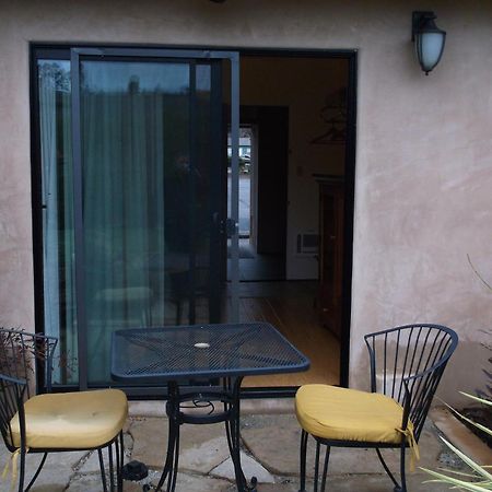 Cambria Palms Motel מראה חיצוני תמונה